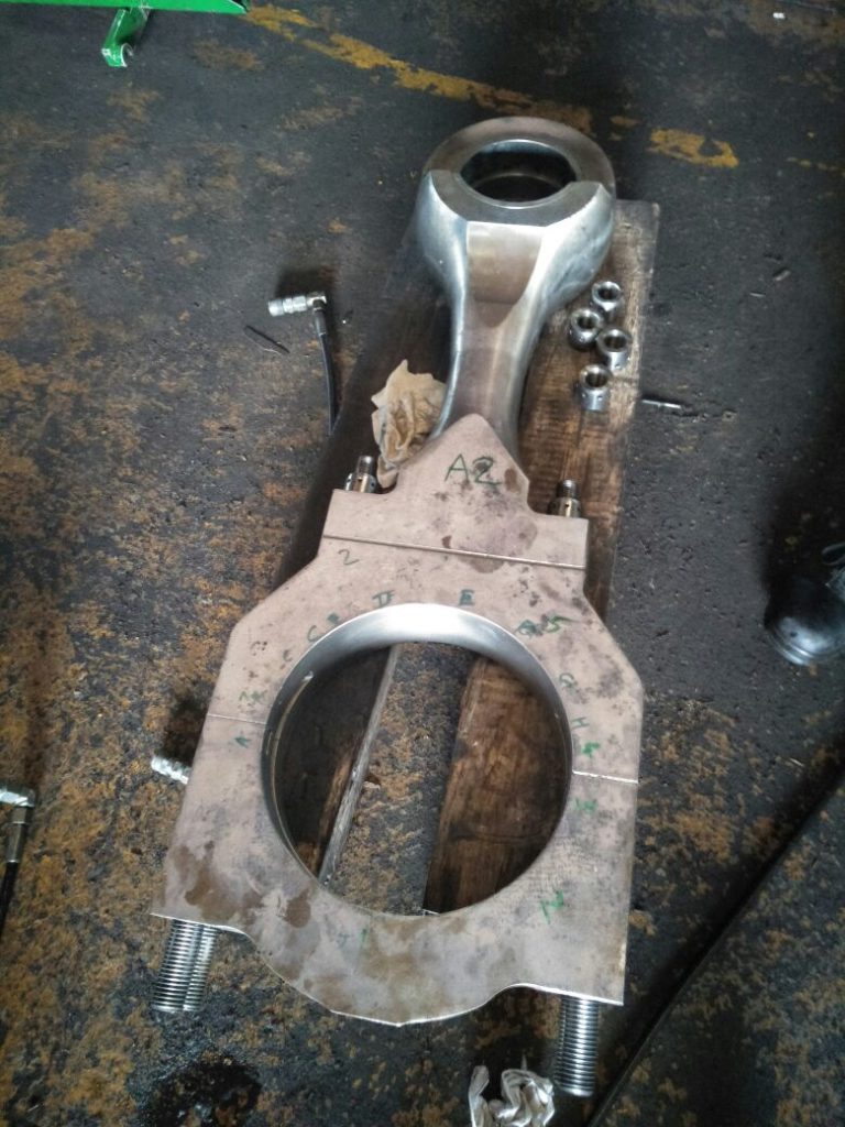 Inspection of Connecting Rod