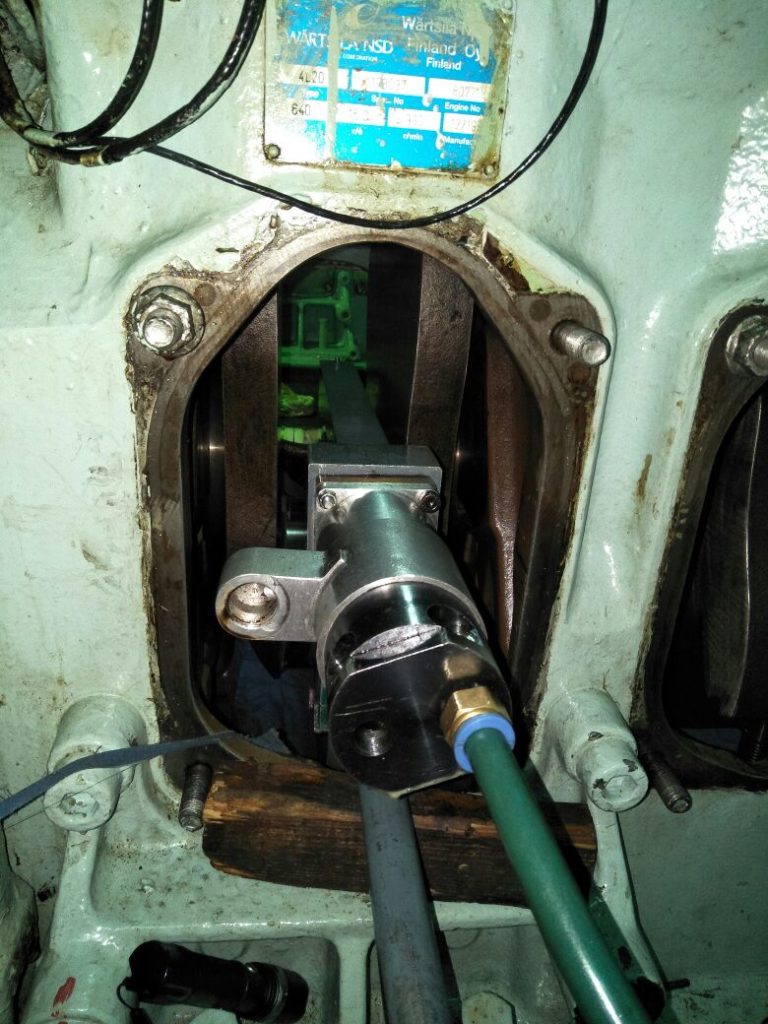 Repair of Crankpin by Portable Crankshaft Grinding Machine on Vessel