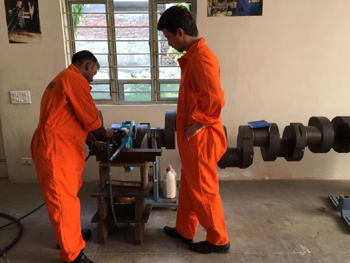 In Situ Crankshaft Grinding Machine Onsite Machining Services