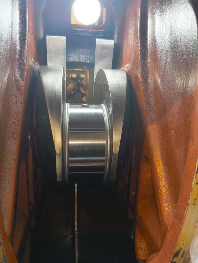 Crankshaft grinding and polishing